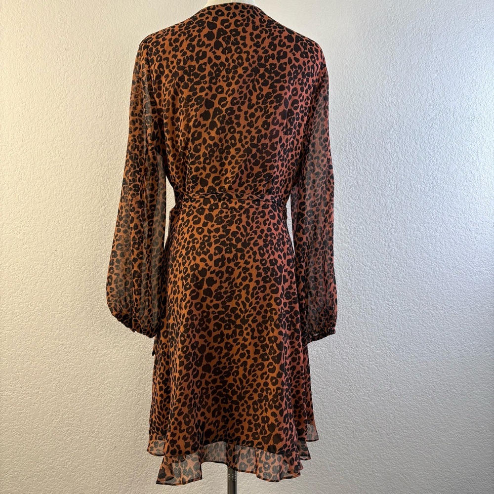 Gianni Bini Leopard Chiffon Wrap Dress Medium - Picture 5 of 8